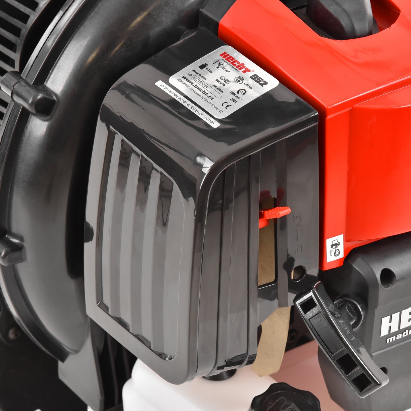 Souffleur / Ventilateur à moteur Essence - HECHT 952