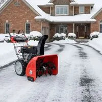 Souffleuse Déneigeuse essence à deux étages avec déplacement - HECHT 9676